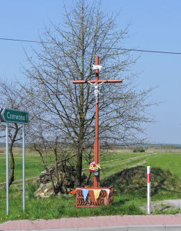 Przydrożny krzyż. Mirzec, gmina Mirzec, powiat starachowicki.