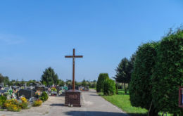 Krzyż drewniany z 1903 r. Nowa Wieś Ujska, gmina Ujście, powiat pilski.