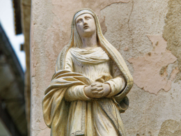 Fragment krzyża kamiennego. Stary Wielisław, gmina Kłodzko. powiat kłodzki.