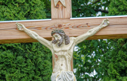 Fragment krzyża przydrożnego. Radomice, gmina Wleń. powiat lwówecki.