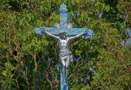 Fragment krzyża przydrożnego. Wojciechów, gmina Lubomierz. powiat lwówecki.