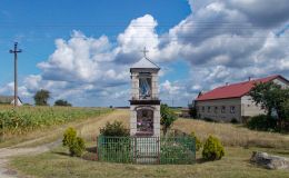 Kapliczka przydrożna, murowana. Wola Chomejowa, Kolonia Północna, gmina Borki. powiat radzyński.