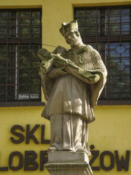 Przydrożna figura św. Jana Nepomucena z 1814 r. Stryszów, powiat wadowicki.