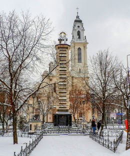 Kolumna Matki Boskiej Zwycięskiej Opiekunki Miasta. Warszawa, Rembertów.