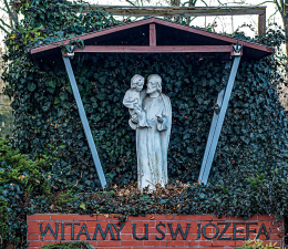 Figurka św. Józefa z Dzieciątkiem, kościół św. Józefa. Opole. powiat opole, woj.opolskie.