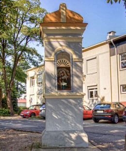 Kapliczka św. Anny, ul. św. Rocha. Dobrzeń Wielki. Powiat opolski, woj. opolskie.