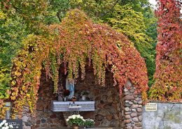 Grota Maryjna, kościół św. Floriana. Wysoka, gmina Leśnica, powiat strzelecki, woj. opolskie.