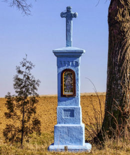 Przydrożna kapliczka z 1910 r. fundator Jan Wielgos. Futoma, gmina Błażowa, powiat rzeszowski.