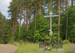 Krzyż przydrożny, prawosławny. Łaźnie, gmina Supraśl. powiat białostocki.