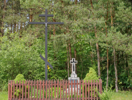 Przydrożne krzyże. Podłaźnie, gmina Supraśl. powiat białostocki.