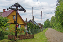 Przydrożny krzyż drewniany. Turo, gmina Supraśl. powiat białostocki.