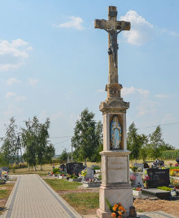 Krzyż cmentarny,  ul. Josepha von Eichendorffa. Łubowice, gmina Rudnik, powiat raciborski.