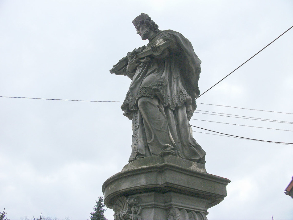 Barokowa figura św. Jana Nepomucena z XVIII w. Odolanów, powiat ostrowski.